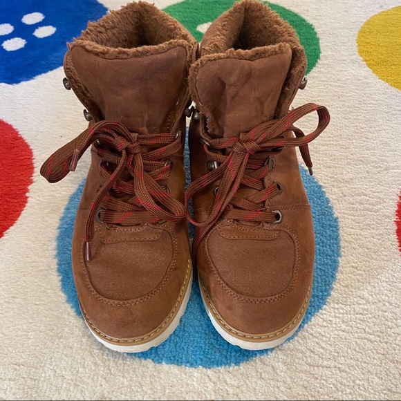 AE Booties- NEW! - Picture 9 of 12